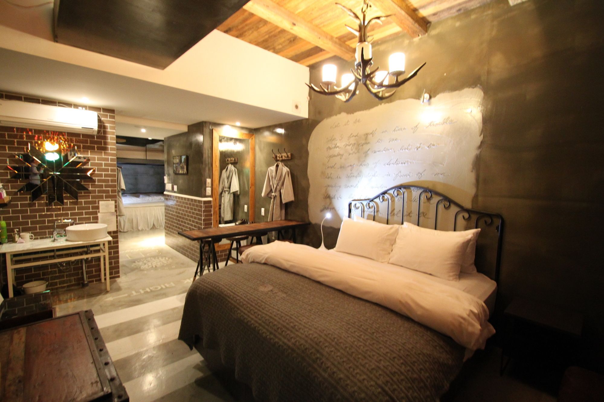 February Hotel Hwanggeum 대구광역시 외부 사진